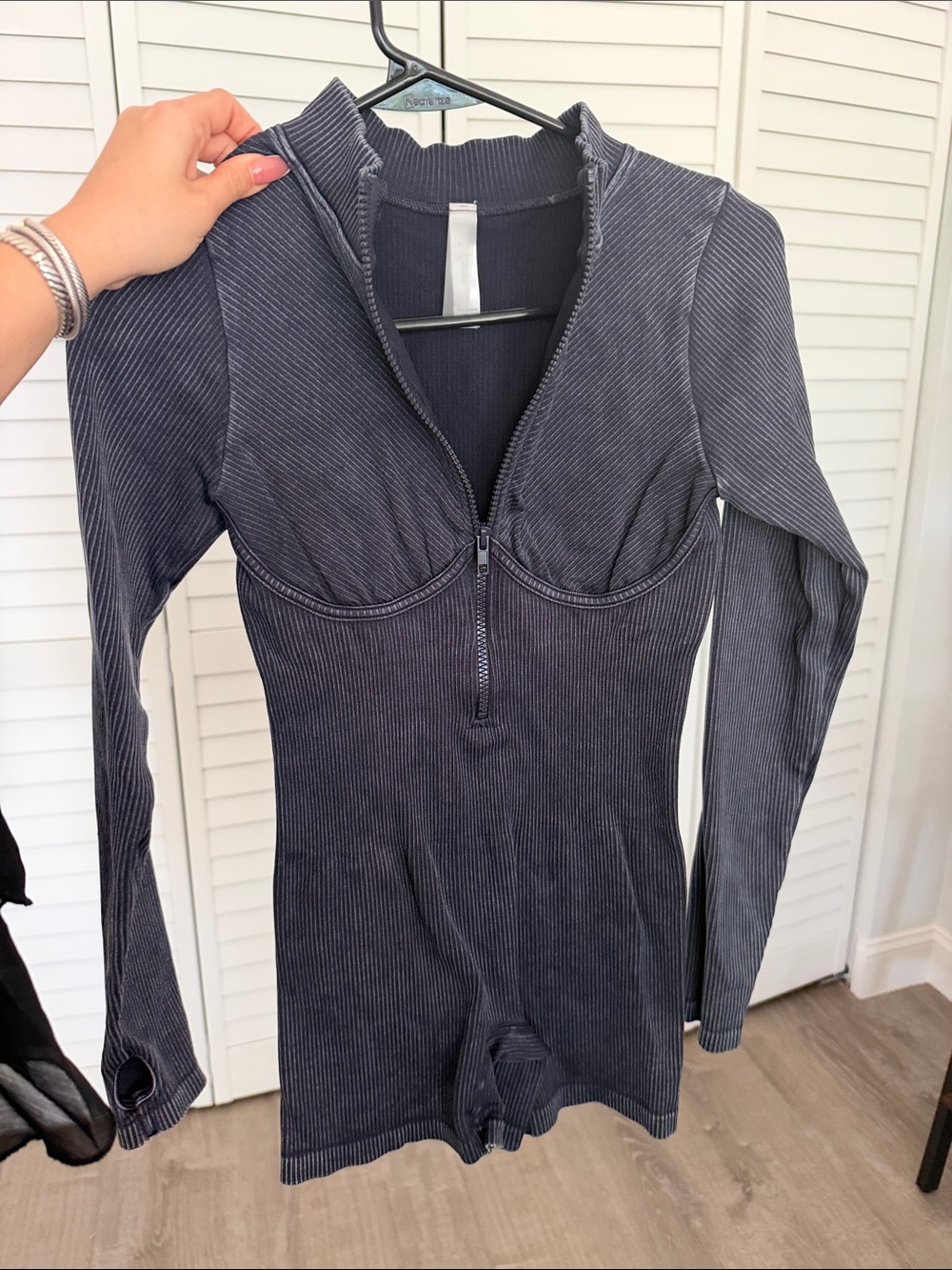 Women's Long-Sleeve Ribbed Zip-Front Romper - Black